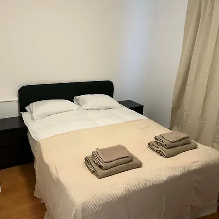 Smart Room Marcinelle Frühstückspension